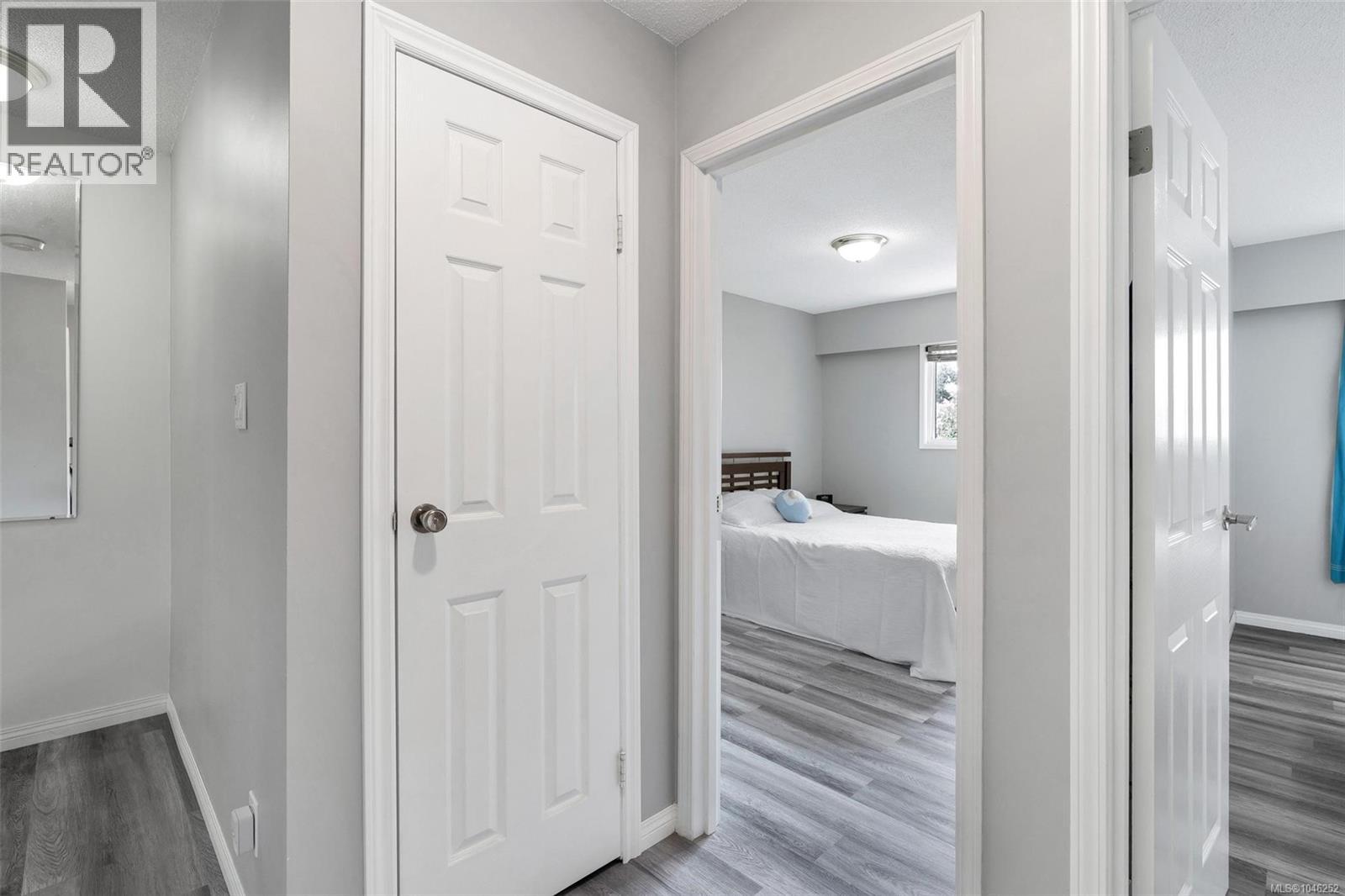 #18 1701 McKenzie Ave - Image 30
