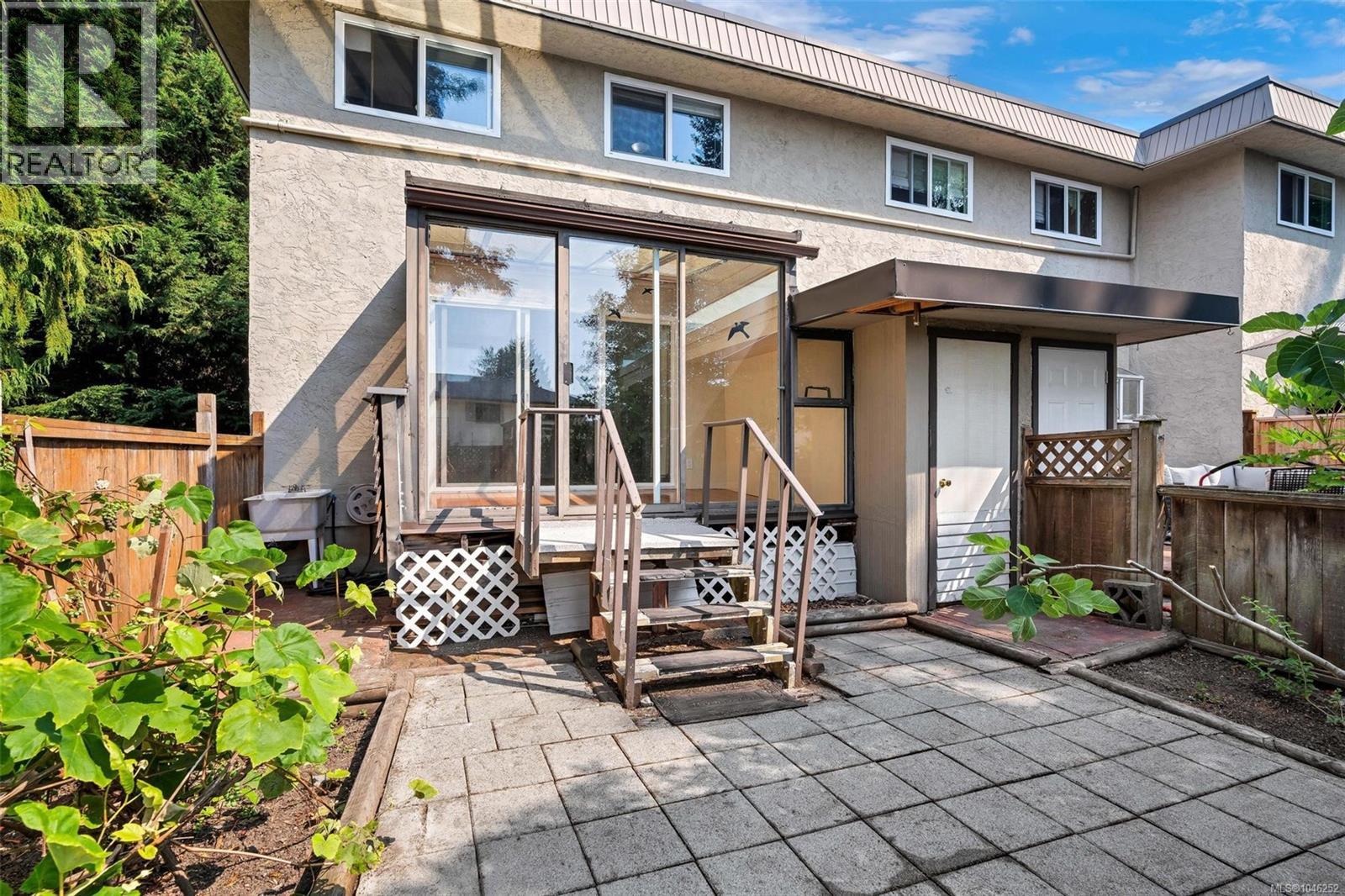 #18 1701 McKenzie Ave - Image 35
