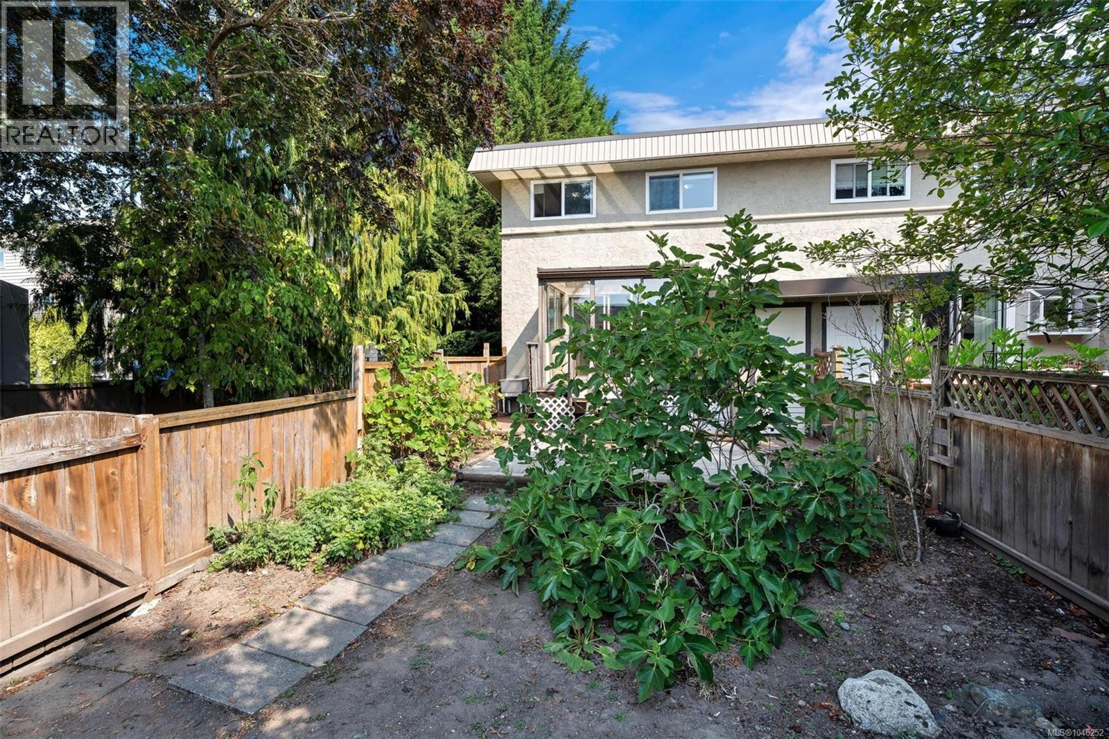 #18 1701 McKenzie Ave - Image 37