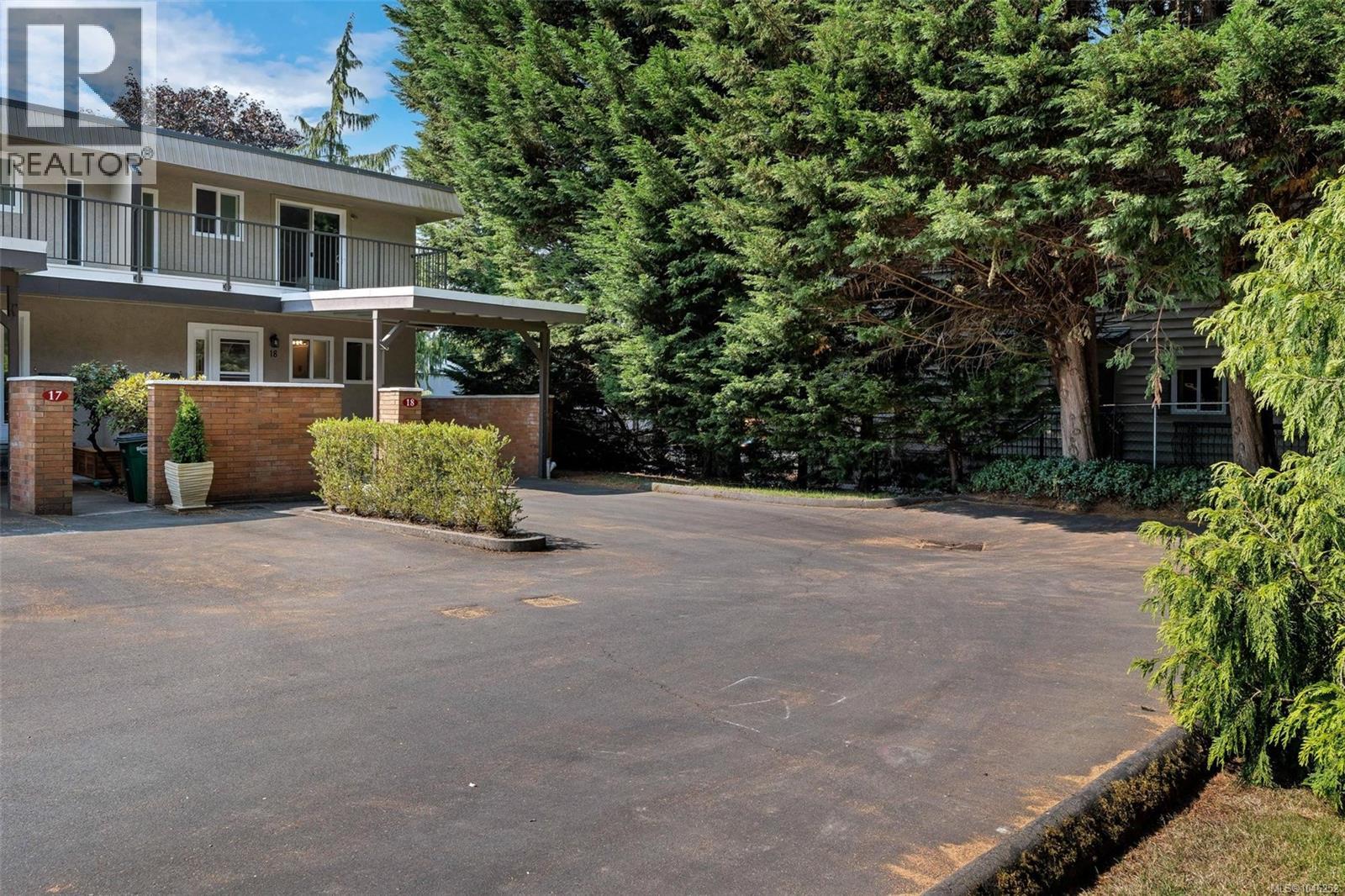 #18 1701 McKenzie Ave - Image 38