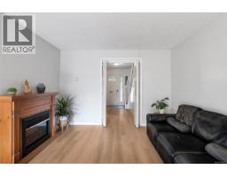 Sunroom - 18 1701 Mckenzie Ave, Saanich, BC V8N1A6 Photo 7