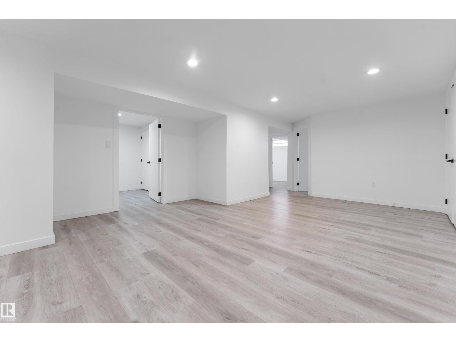 1320 69 ST NW - Image 34