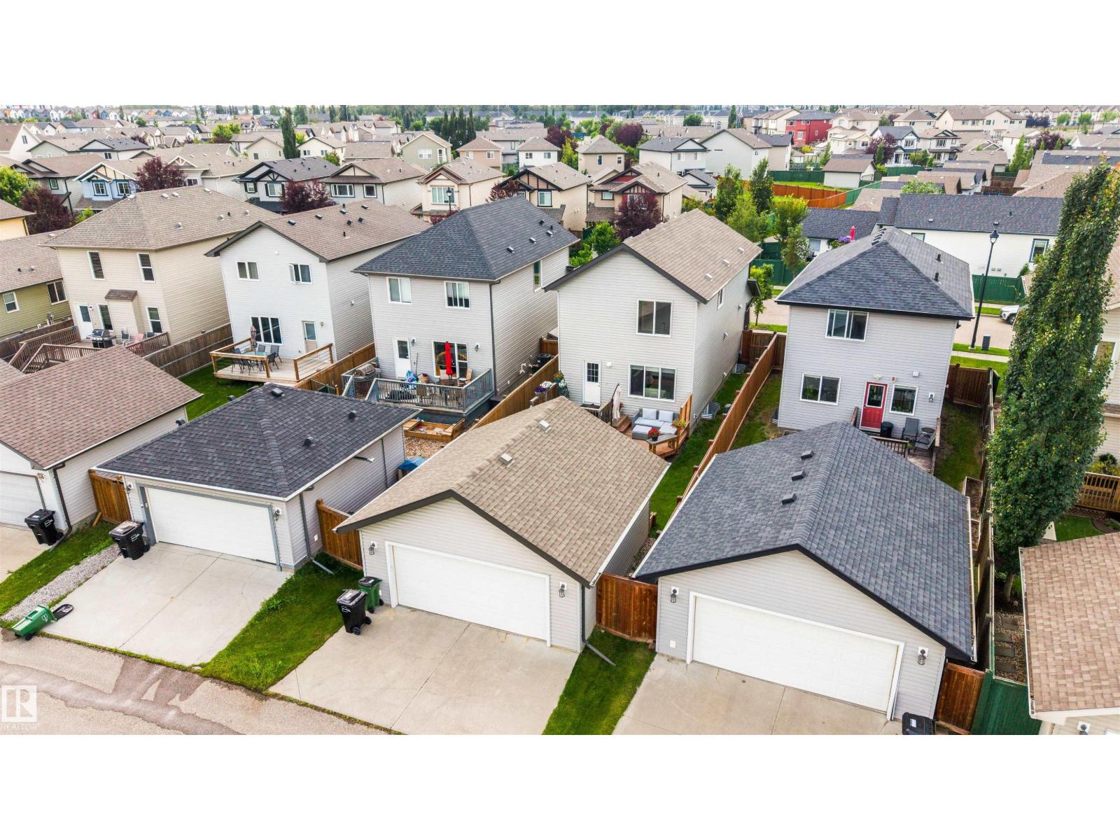 9527 212 ST NW - 41