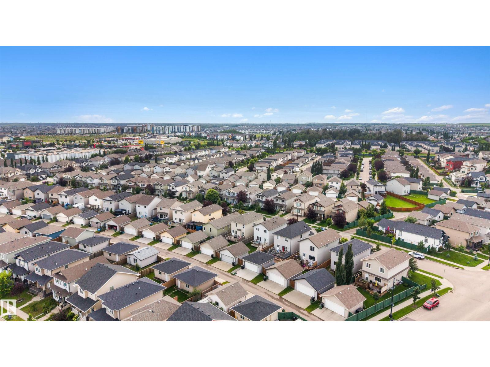 9527 212 ST NW - 44