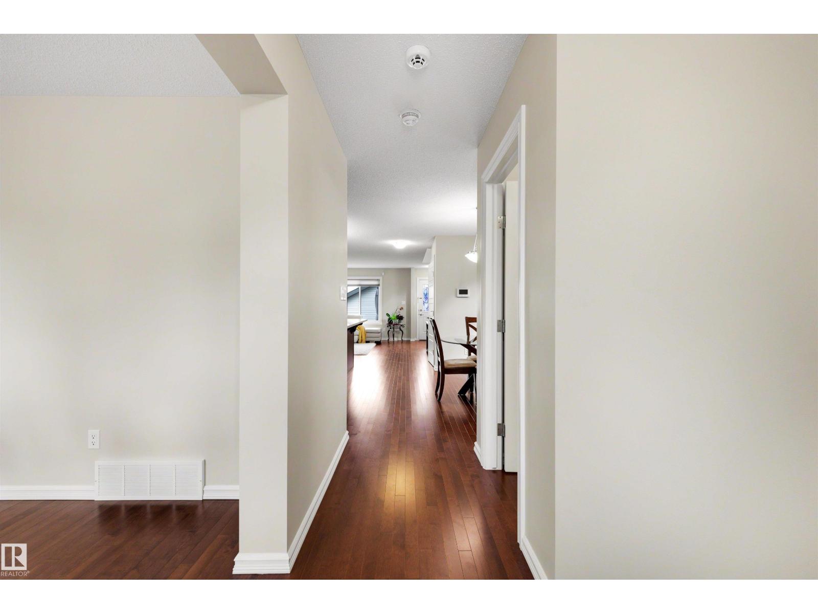 9527 212 ST NW - 3