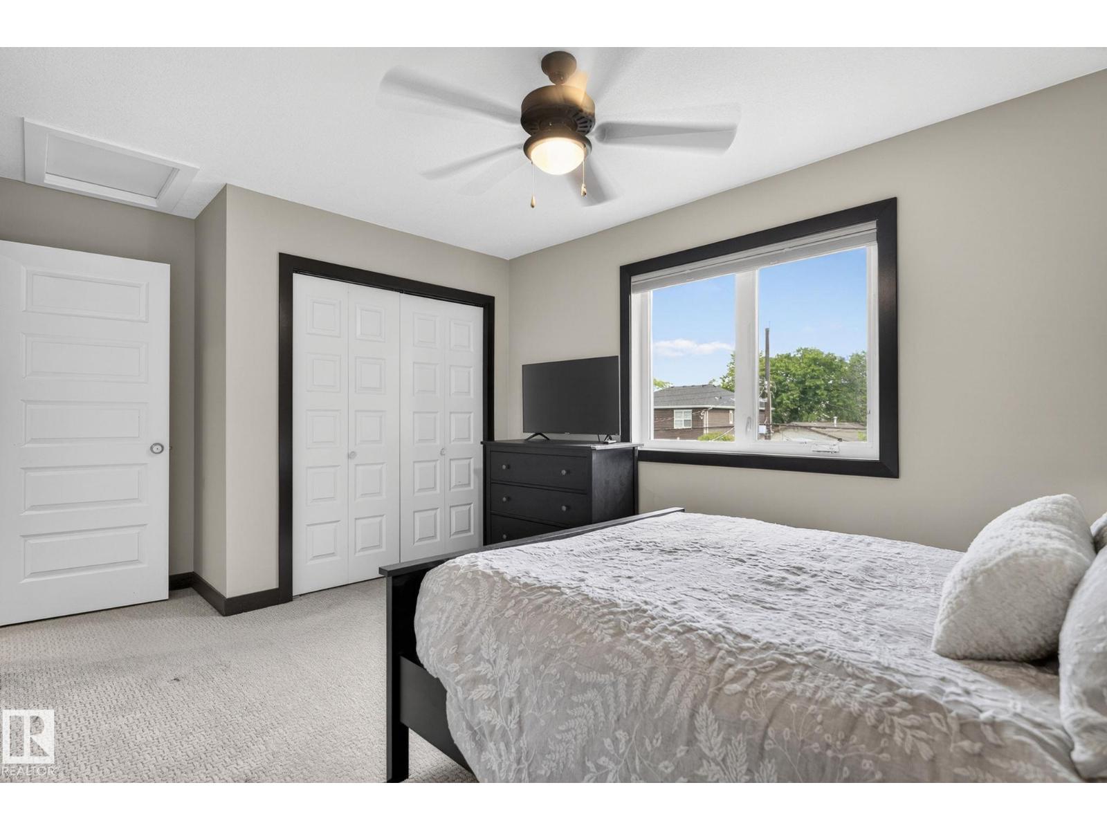 8506 80 Avenue NW - Photo 26