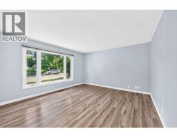 Bedroom - 32 Macewan Park Link Nw, Calgary, AB T3K3E8 Photo 8