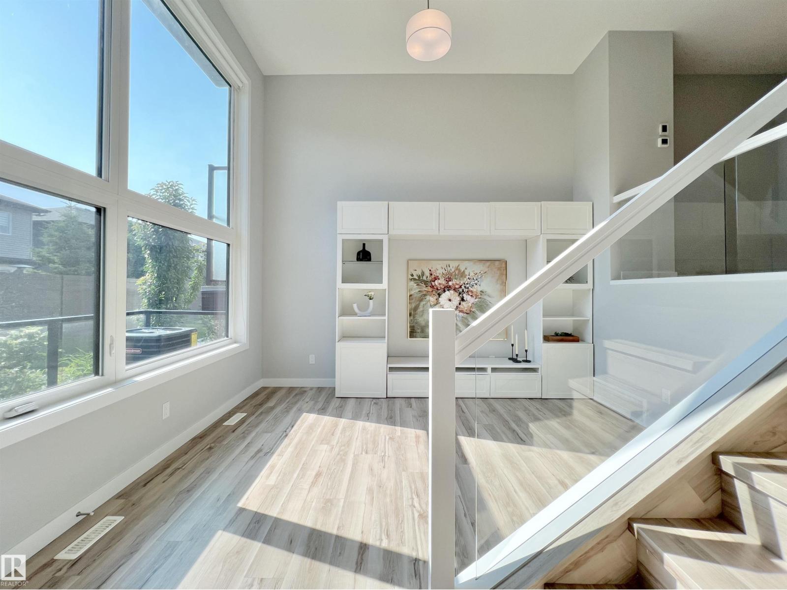 #48 1729 KEENE CR SW - Image 8