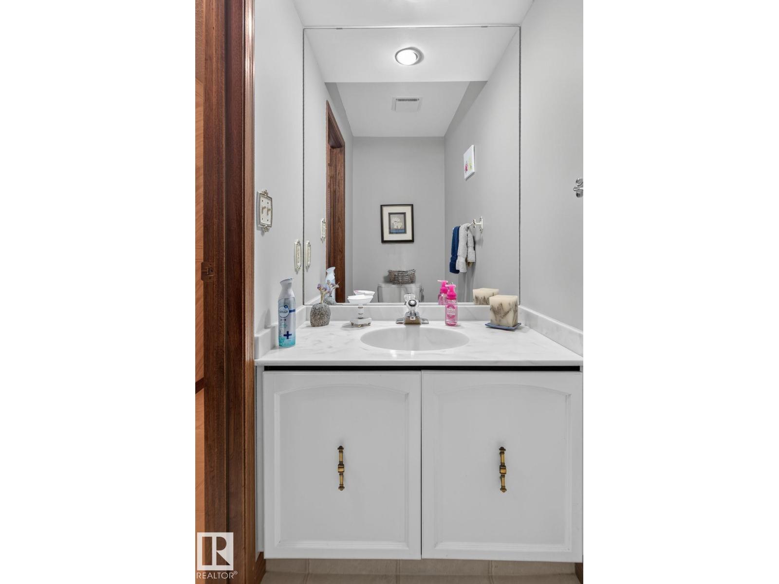 18132 78 AV NW - 26