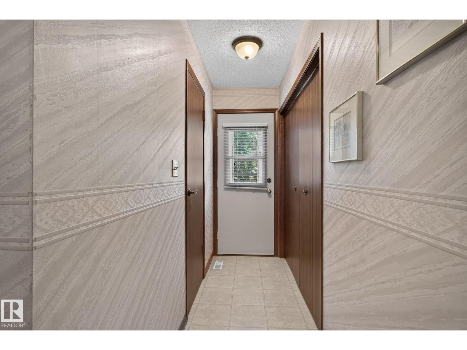 18132 78 AV NW - Image 24