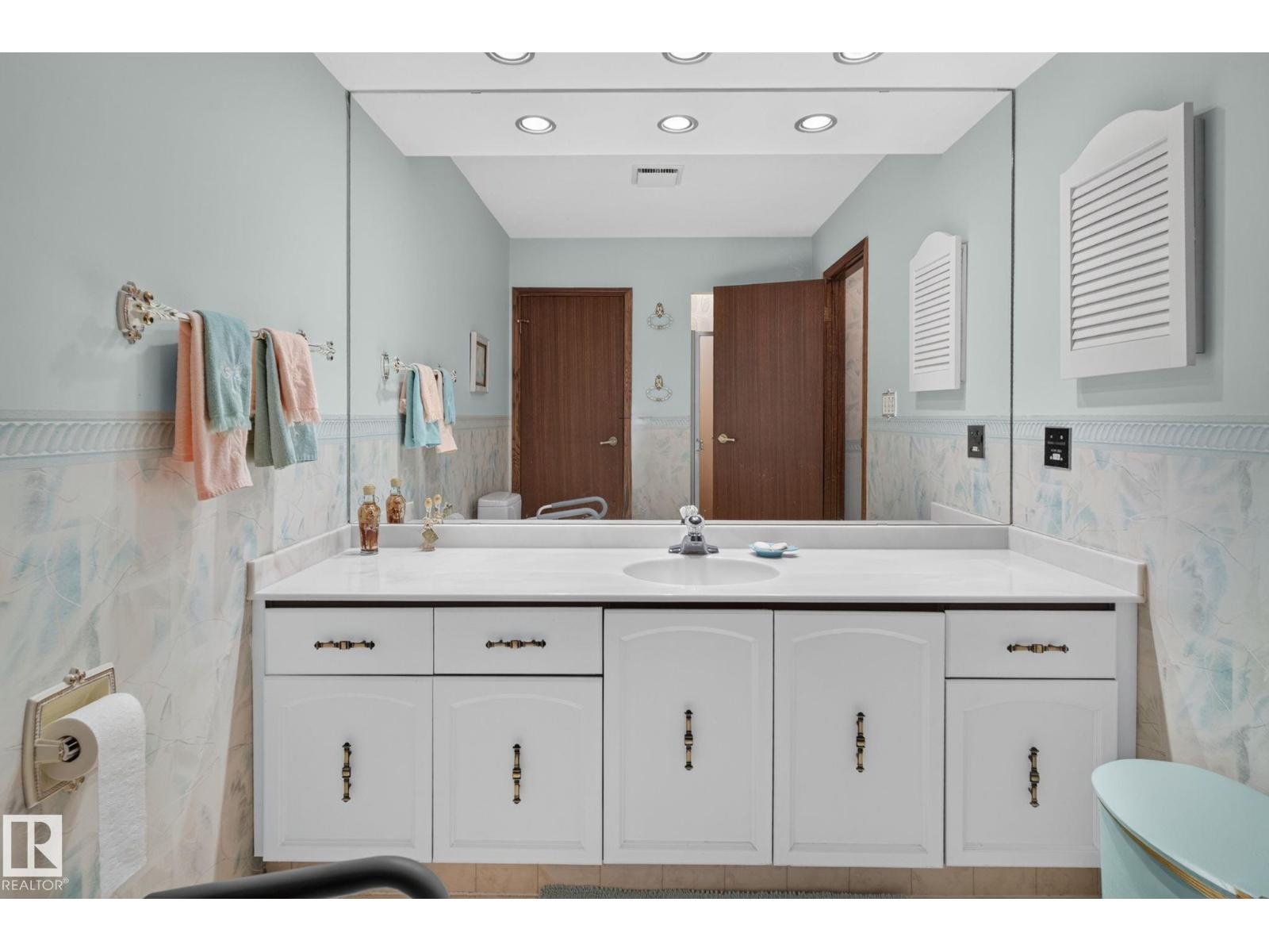 18132 78 AV NW - Image 39