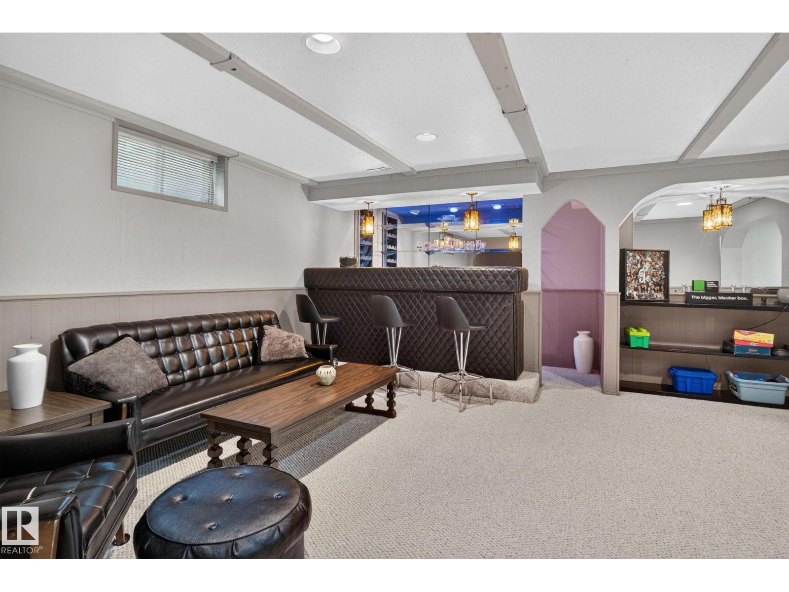 18132 78 AV NW - 53