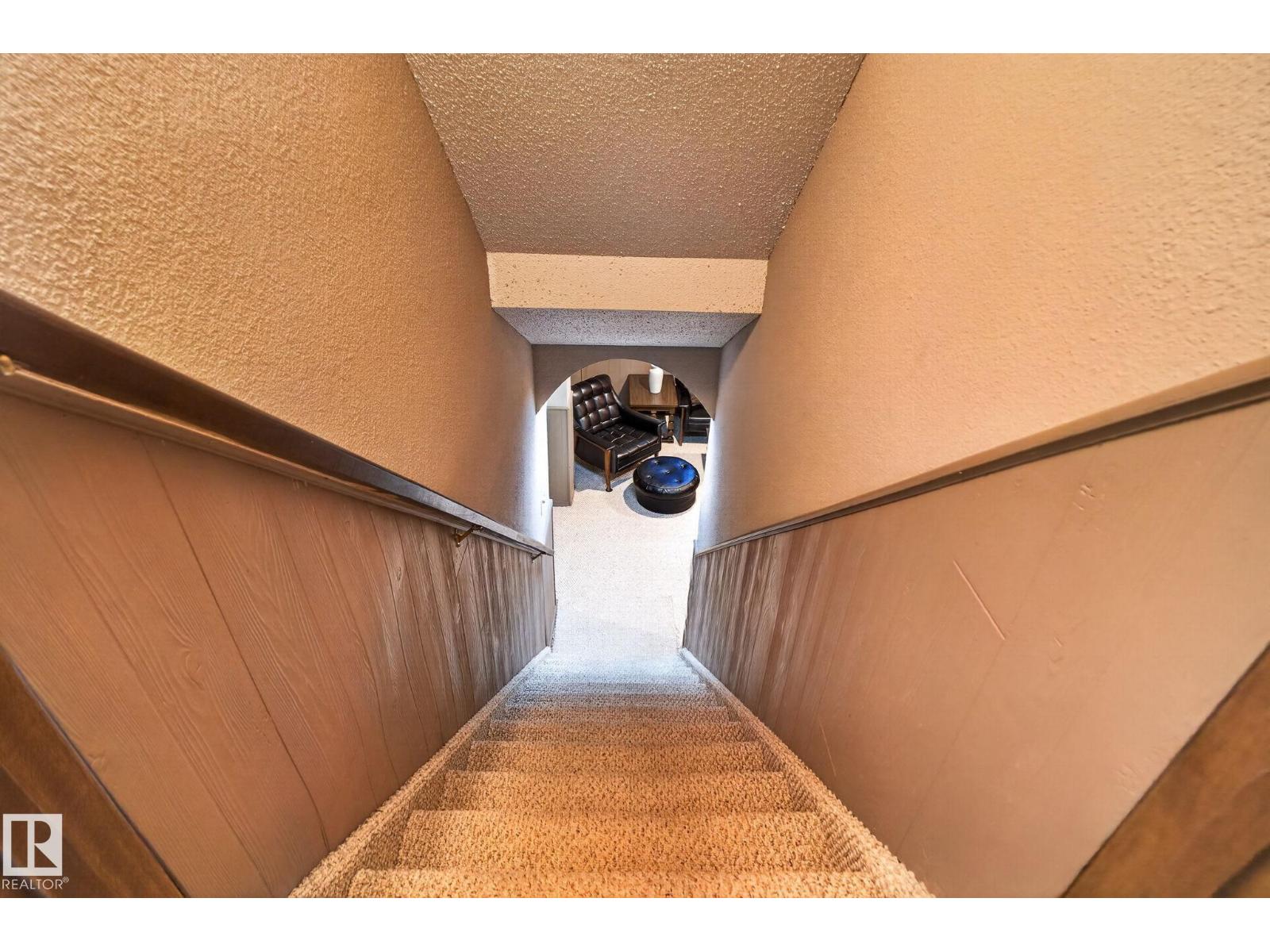 18132 78 AV NW - Image 52