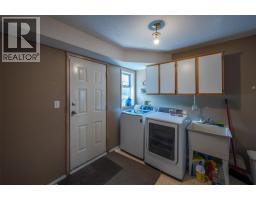 Foyer - 2885 Valleyview Road, Penticton, BC V2A8V7 Photo 17
