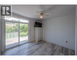 Kitchen - 2885 Valleyview Road, Penticton, BC V2A8V7 Photo 14