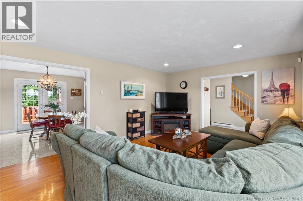 609 Clarence-Cormier Street - 6