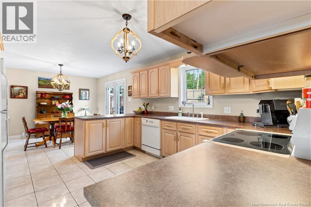 609 Clarence-Cormier Street - 11