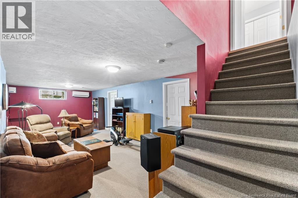 609 Clarence-Cormier Street - 23