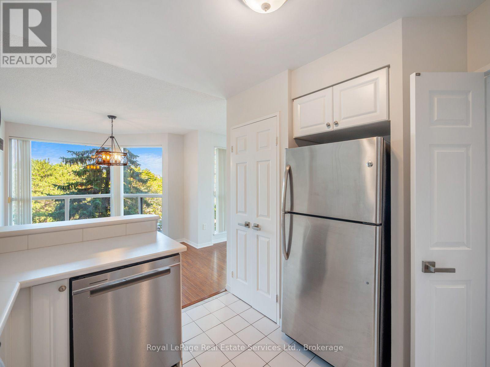 #309 2177 BURNHAMTHORPE ROAD W - 11