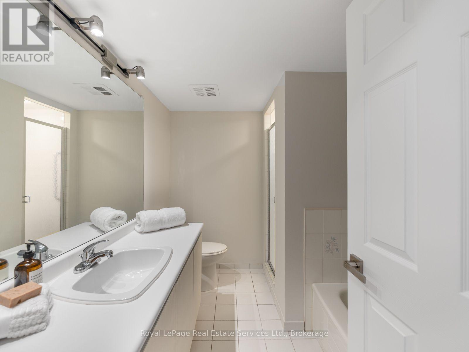 #309 2177 BURNHAMTHORPE ROAD W - 18