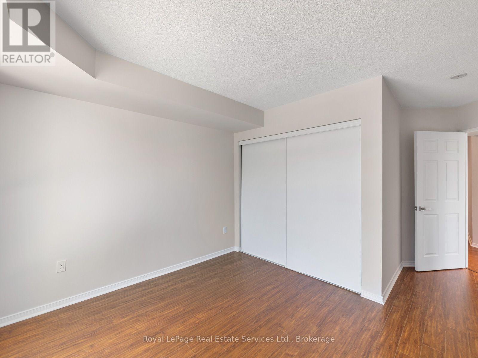 #309 2177 BURNHAMTHORPE ROAD W - 21