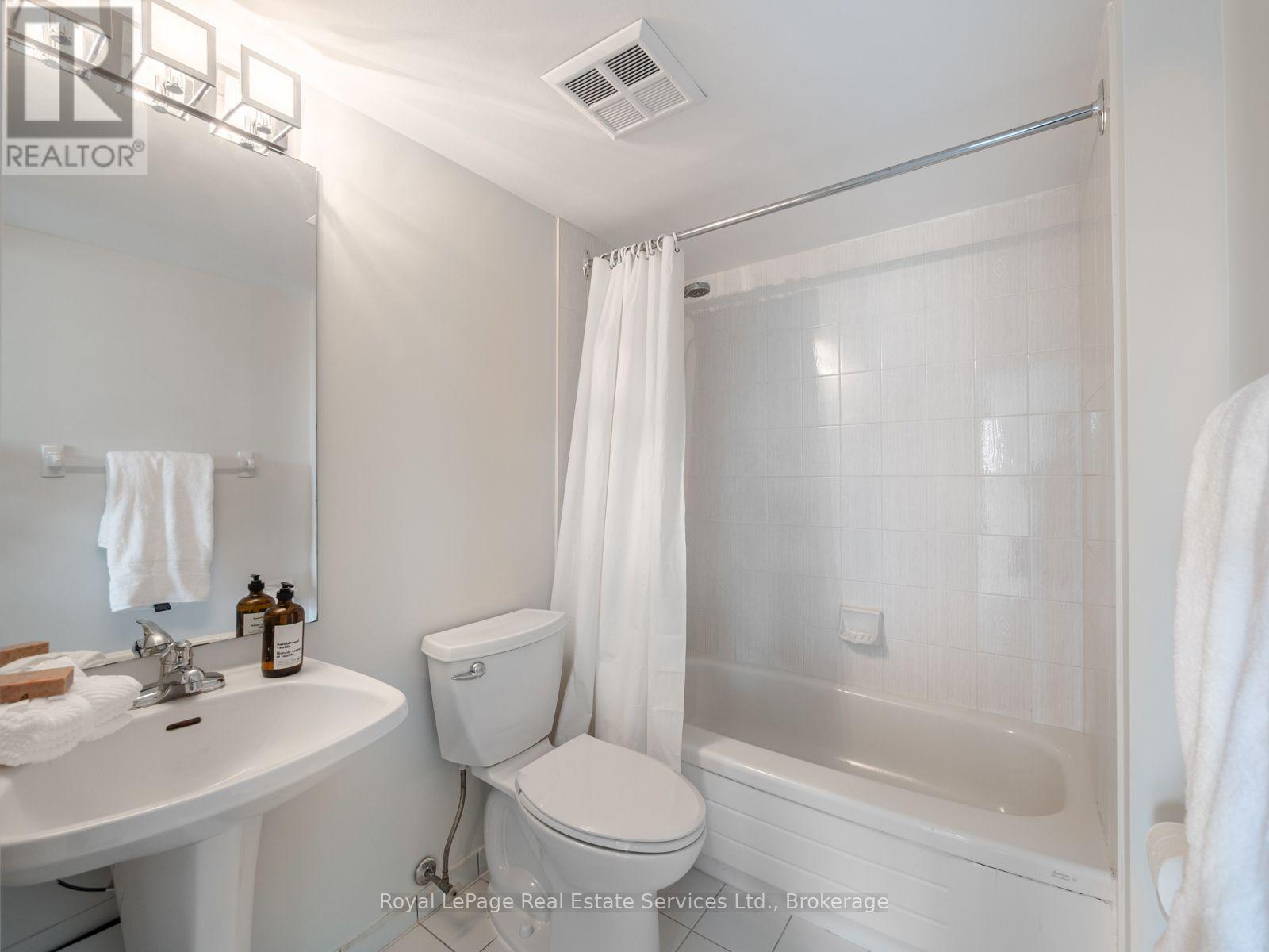 #309 2177 BURNHAMTHORPE ROAD W - 22