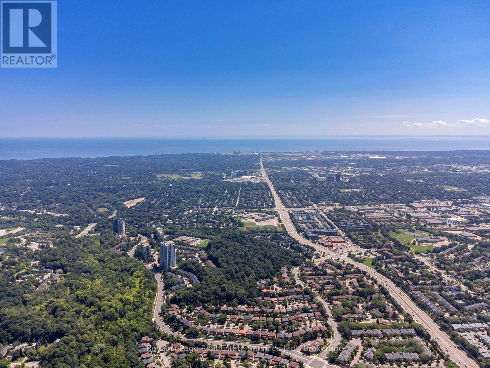 #309 2177 BURNHAMTHORPE ROAD W - 32