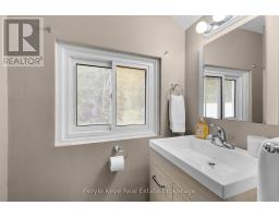 1025 & 1027 Big Island Road, Bracebridge, ON P1L1X1 Photo 19