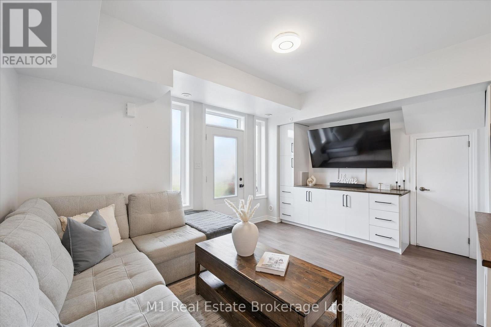 279 LAW DRIVE - Image 12