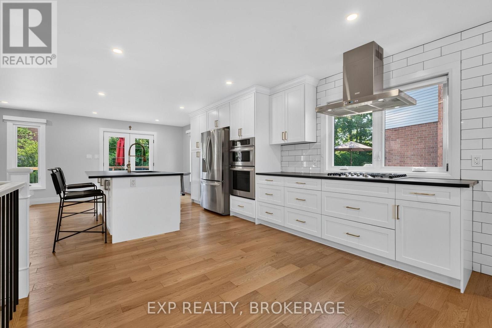 1146 DUNHAM STREET - Image 13