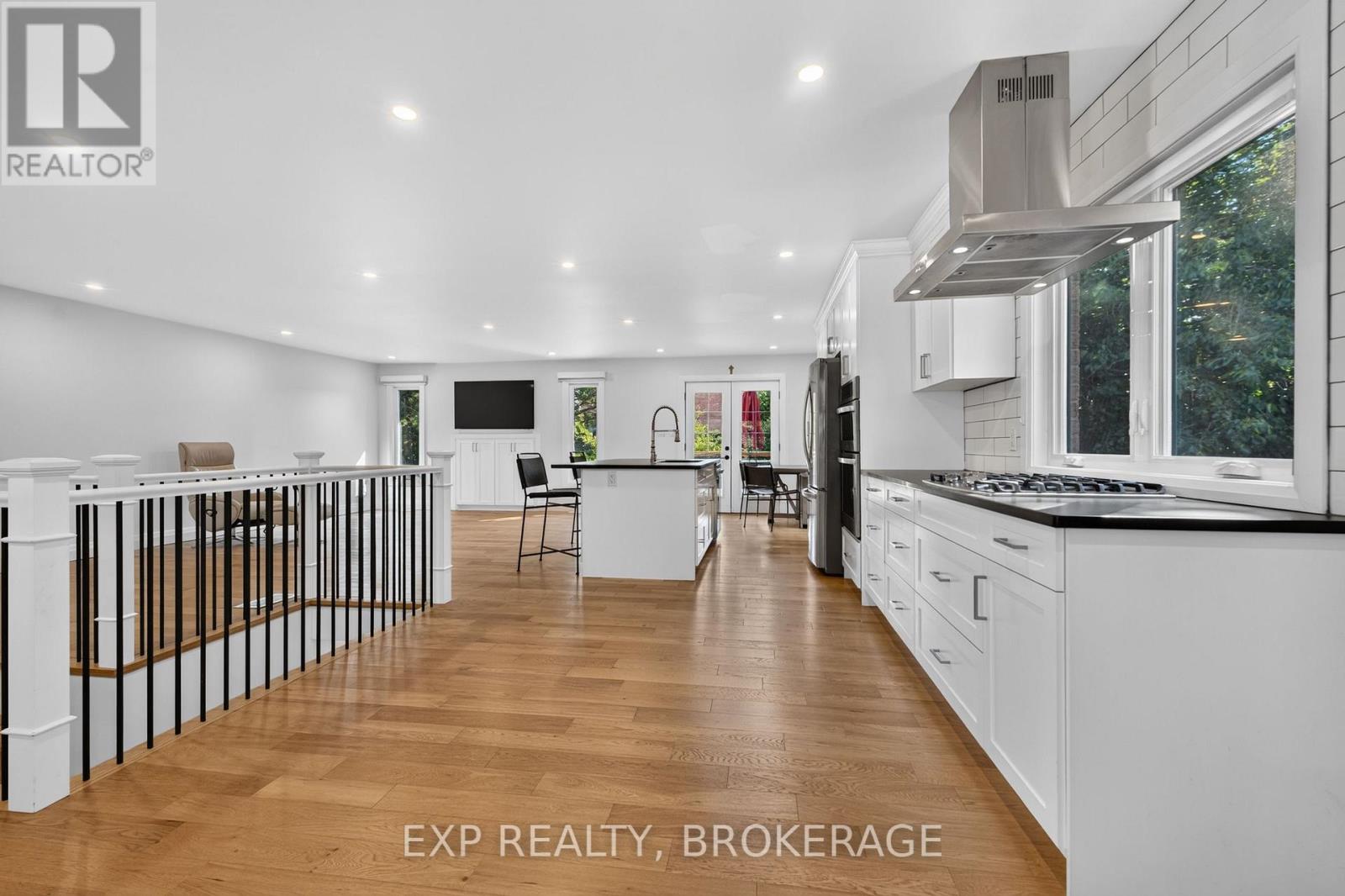 1146 DUNHAM STREET - Image 15