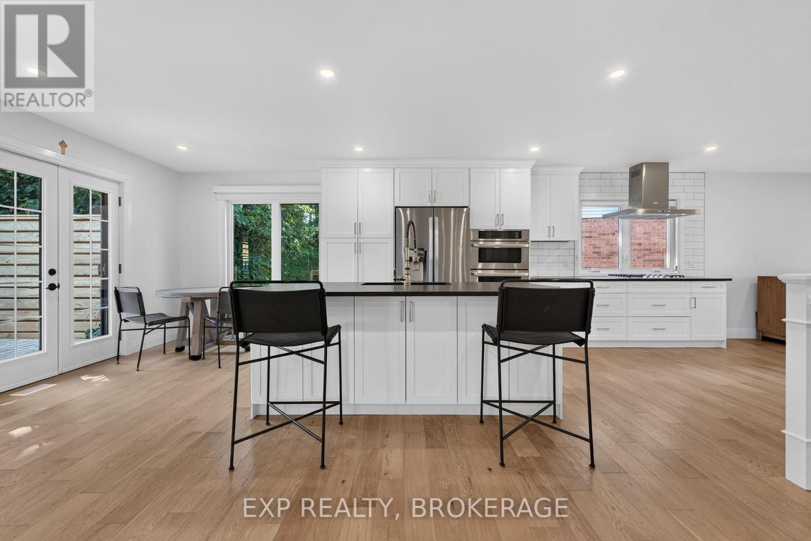 1146 DUNHAM STREET - Image 16