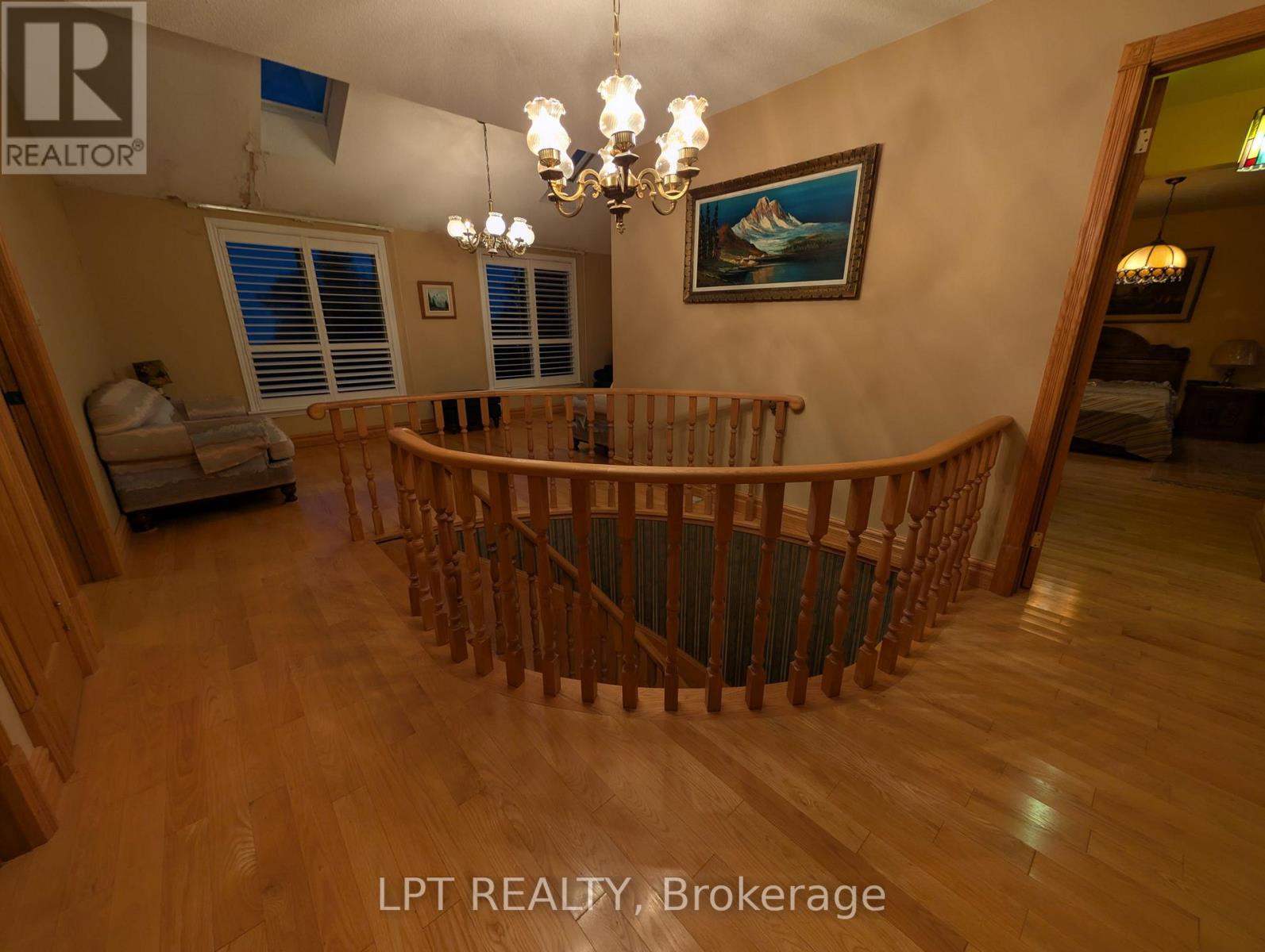47 PARKSIDE DRIVE - 19