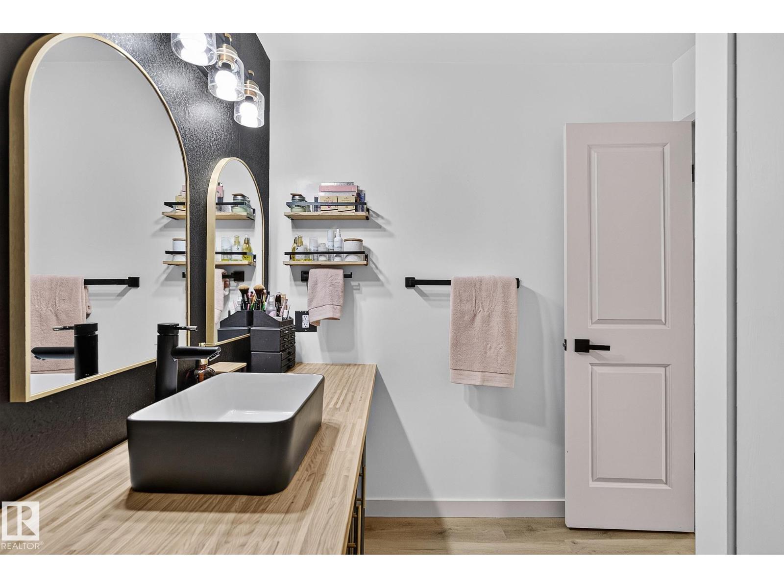 #29 2115 118 ST NW - Image 48