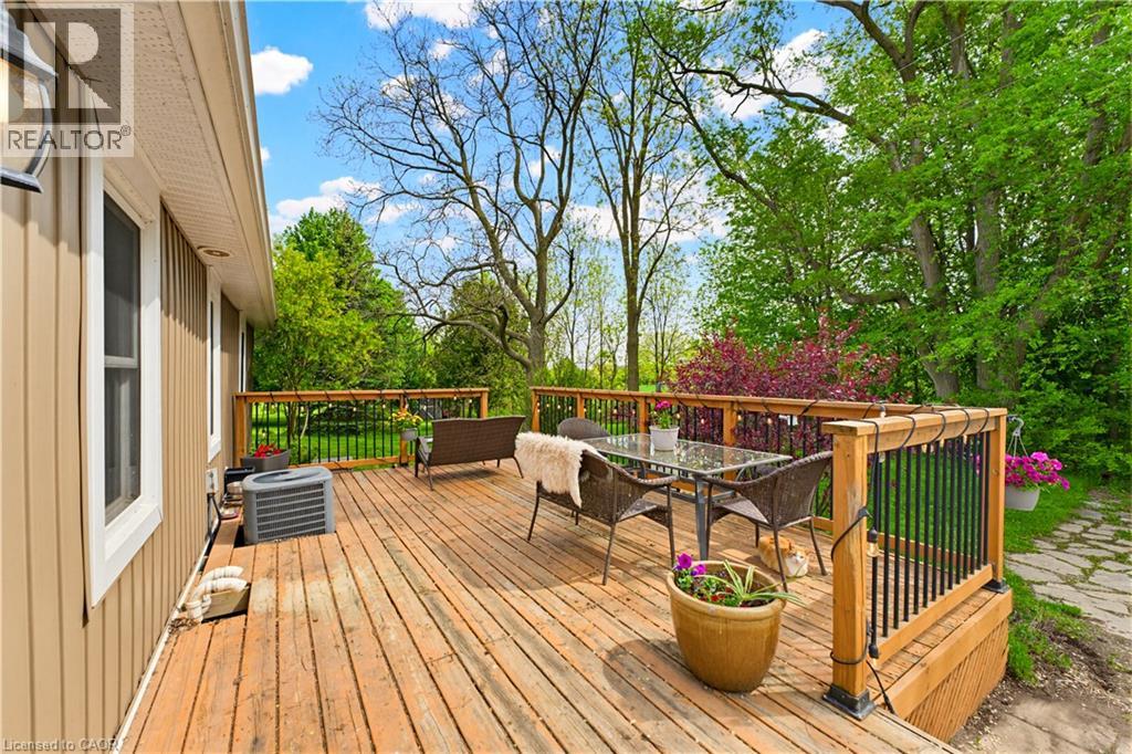 1390 MCKENZIE Road - 20