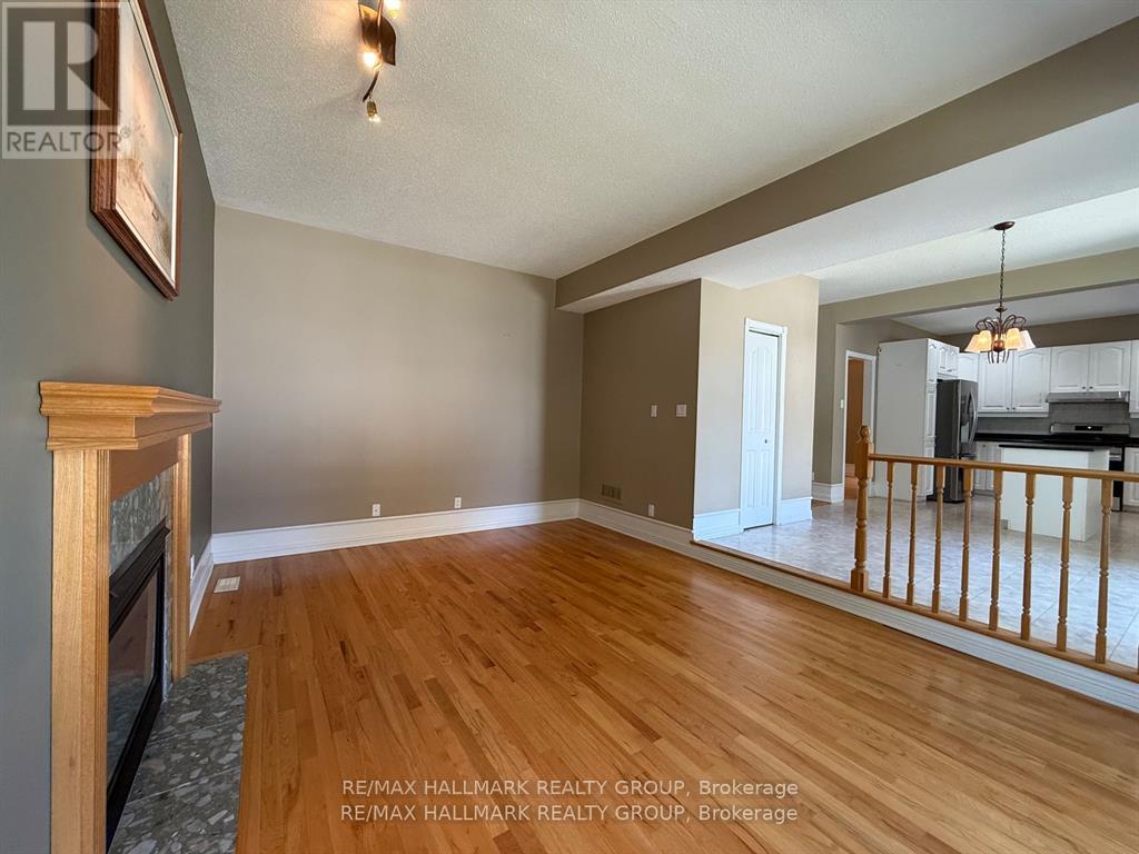 5 Bed, 3 Bath House for Rent in Ottawa – 1111 LICHEN AVENUE, Ottawa – MLS# X13648572 - Image 14