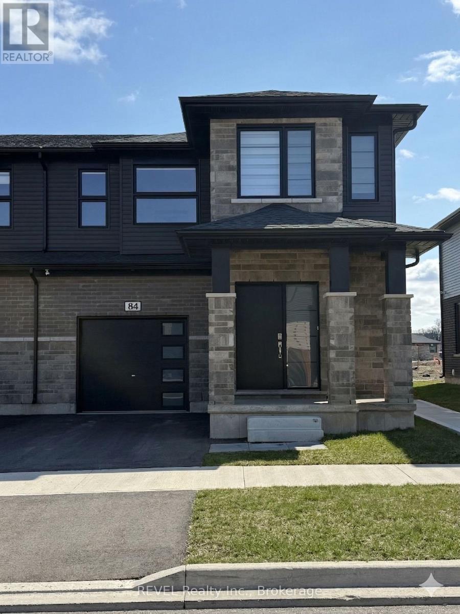 LOWER UNIT - 84 ACACIA ROAD