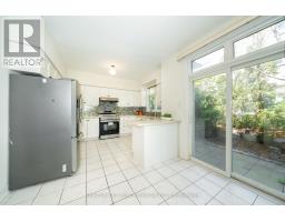 22 William Poole Way, Toronto, ON M2N7A7 Photo 10
