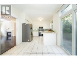 22 William Poole Way, Toronto, ON M2N7A7 Photo 11