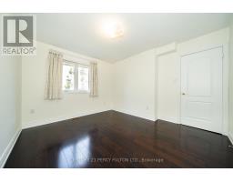22 William Poole Way, Toronto, ON M2N7A7 Photo 19