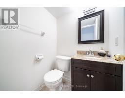 22 William Poole Way, Toronto, ON M2N7A7 Photo 8