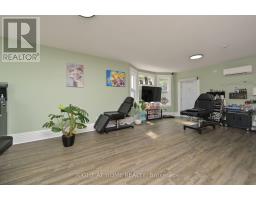 102 A & B - 170 Bradford Street, Barrie, ON L4N3B5 Photo 10