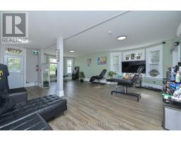 102 A & B - 170 Bradford Street, Barrie, ON L4N3B5 Photo 12