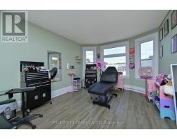 102 A & B - 170 Bradford Street, Barrie, ON L4N3B5 Photo 20