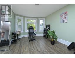102 A & B - 170 Bradford Street, Barrie, ON L4N3B5 Photo 9
