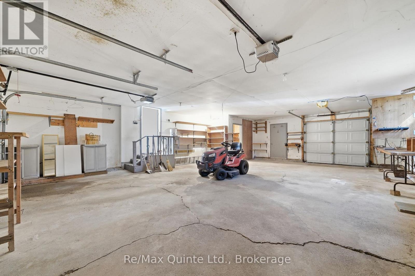 1076 MASSASSAUGA ROAD - 35