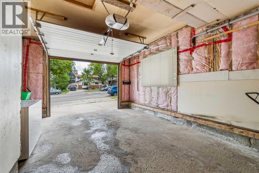 1491 Berkley Drive NW - 25