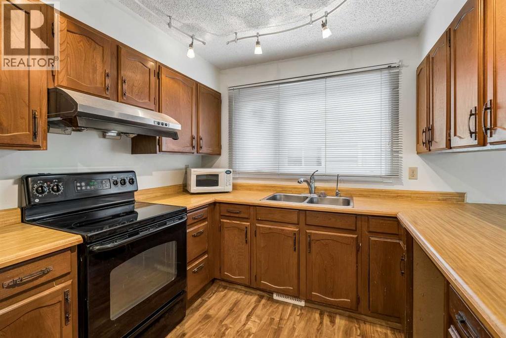 1491 Berkley Drive NW - 5
