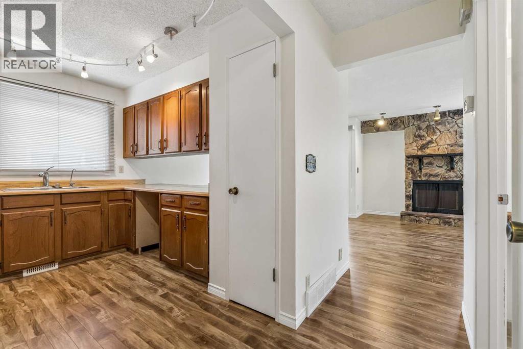 1491 Berkley Drive NW - Image 7