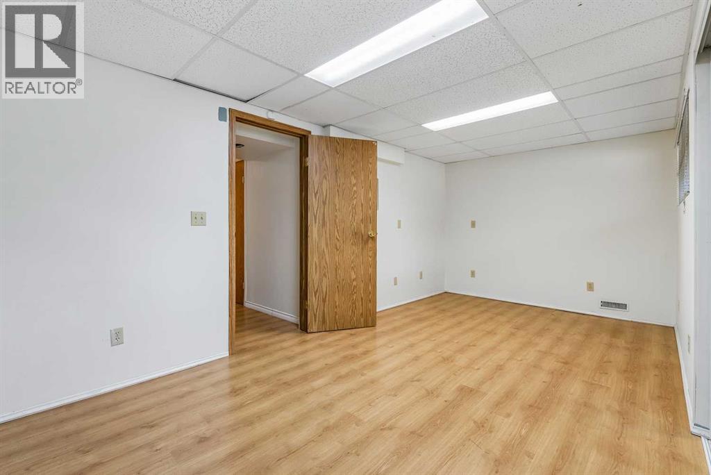 1491 Berkley Drive NW - Image 20